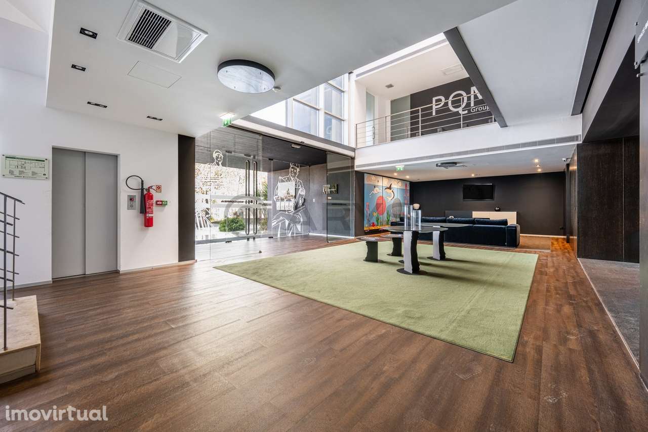 Escritório com armazém/pavilhão - Grande imagem: 2/13