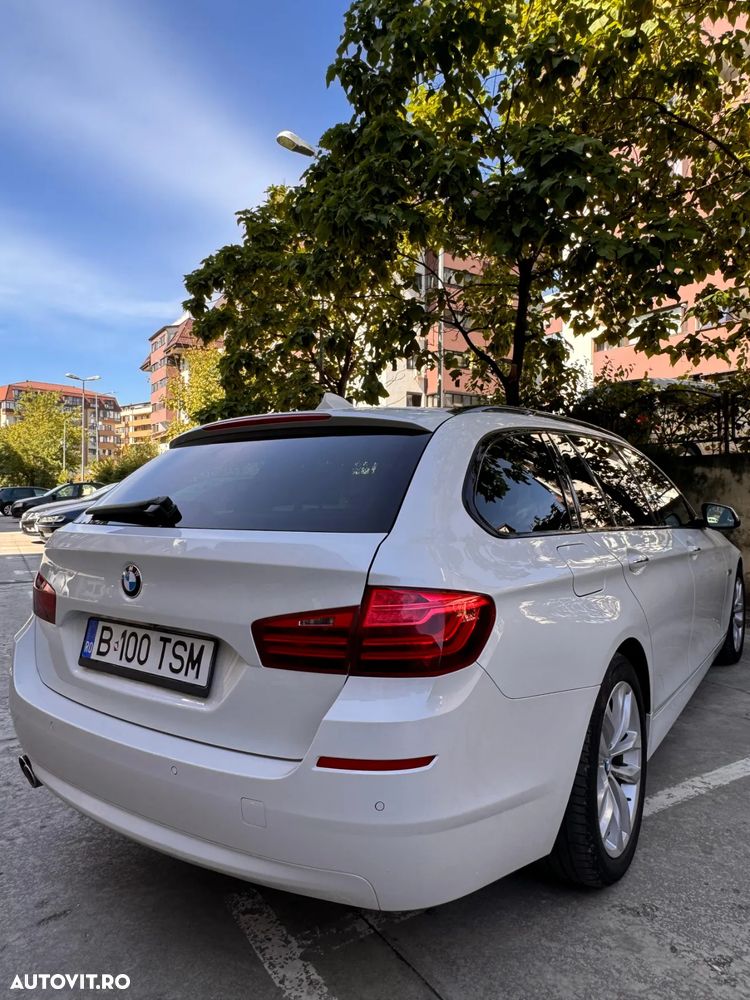 BMW Seria 5 520d xDrive AT - 13