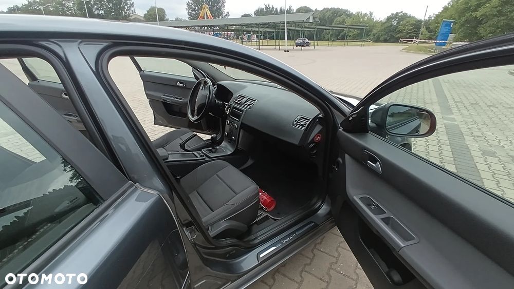 Volvo S40 1.6D DRIVe Momentum Start-Stop - 4