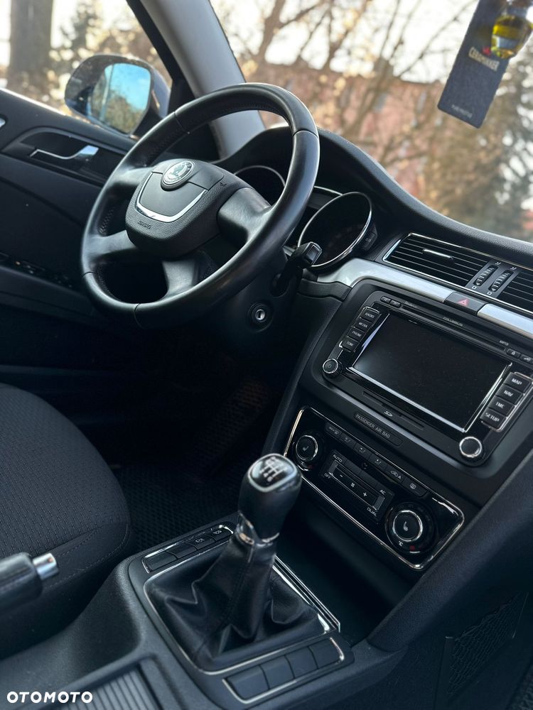 Skoda Superb 2.0 TDI Elegance - 11