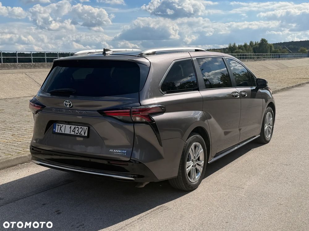 Toyota Sienna 3.5 V6 - 36