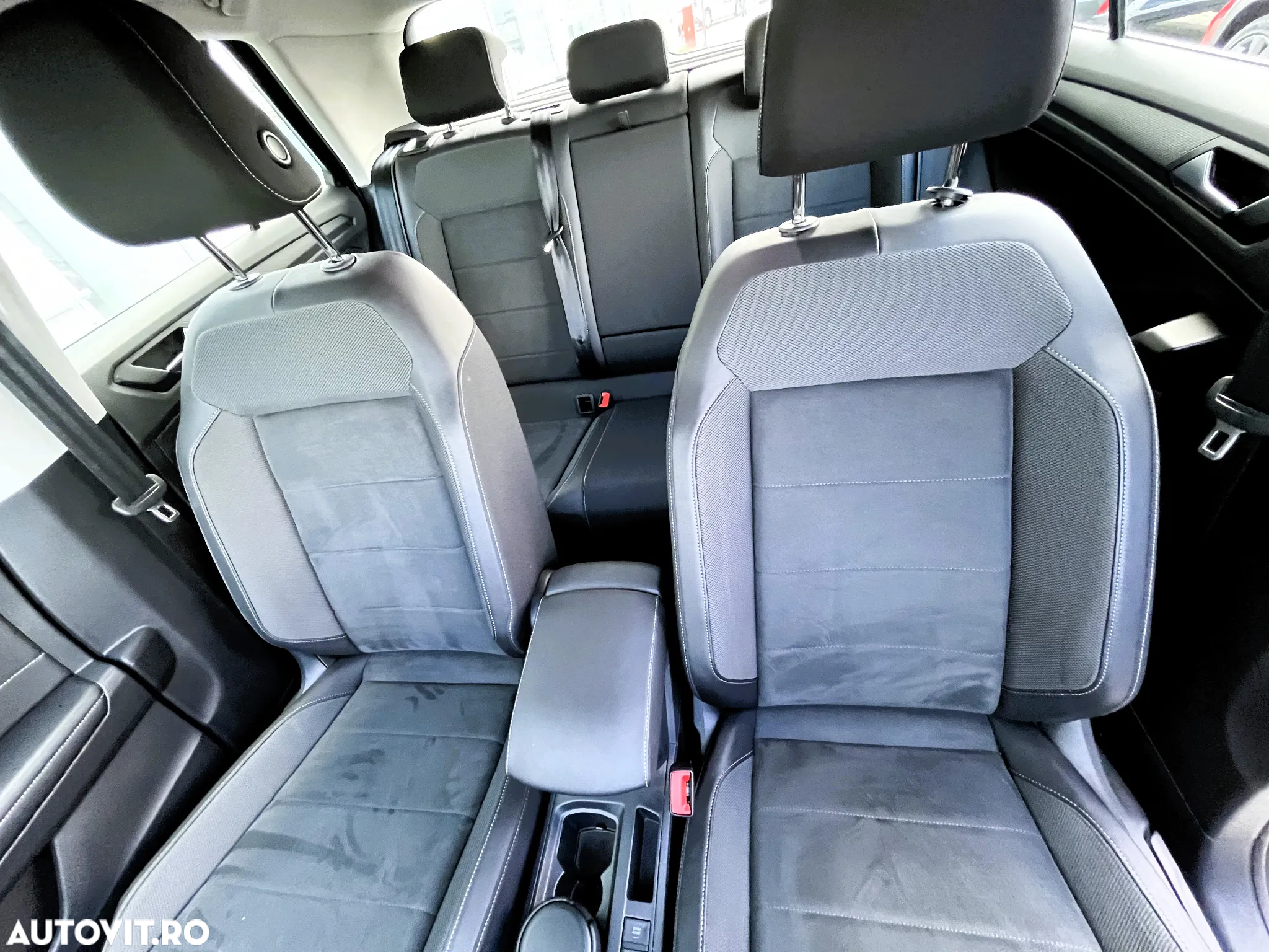 Volkswagen T-ROC 1.5 TSI DSG Style - 21