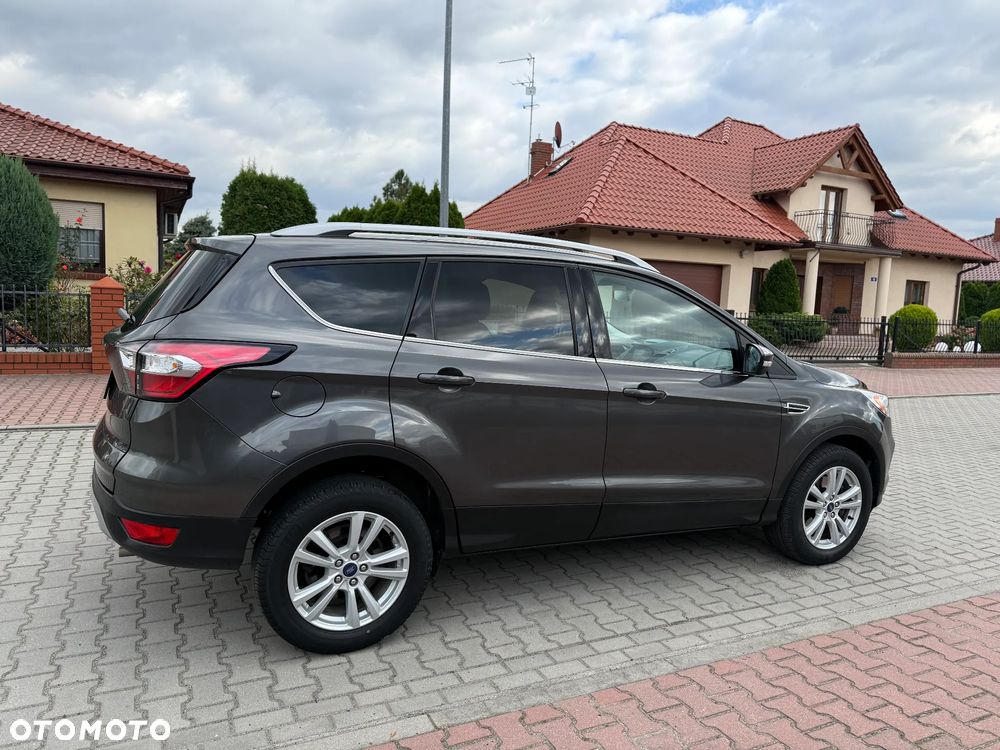 Ford Kuga - 17