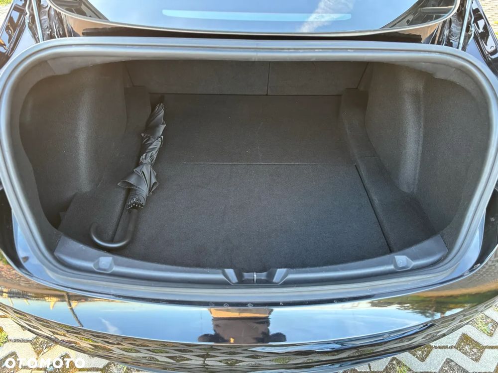 Tesla Model 3 Standard Reichweite Plus Hinterradantrieb - 14