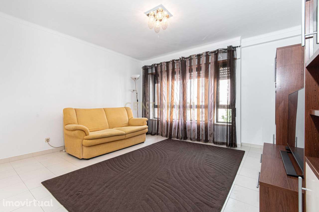 Apartamento T3 em Frielas com arrecadação - Grande imagem: 3/16