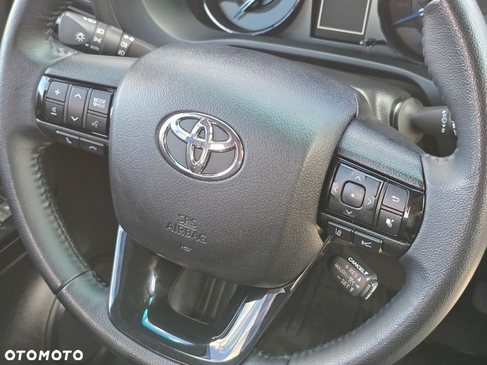 Toyota Hilux 2.8 D-4D Double Cab Invincible 4x4 - 36