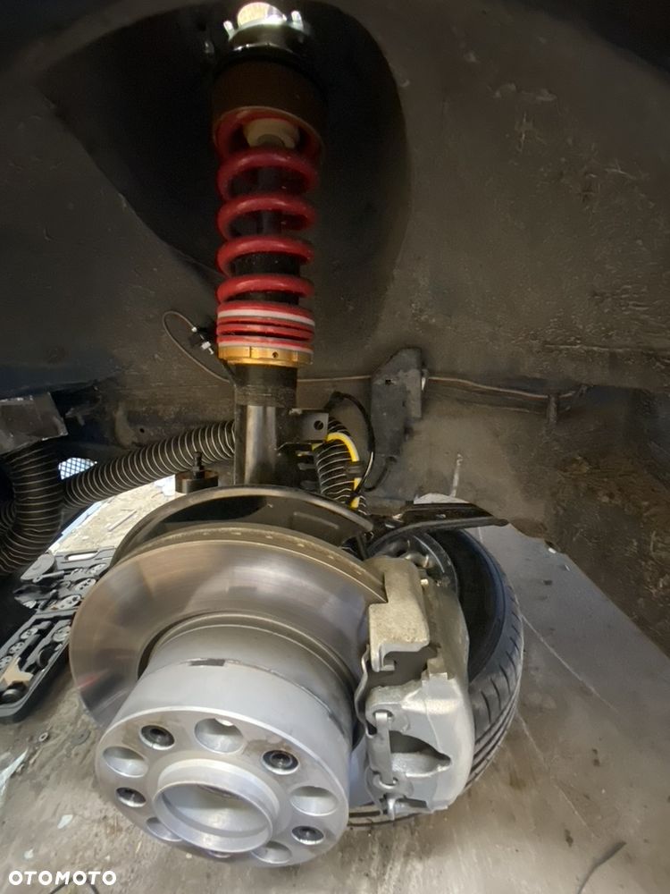 BMW Seria 3 318is - 5