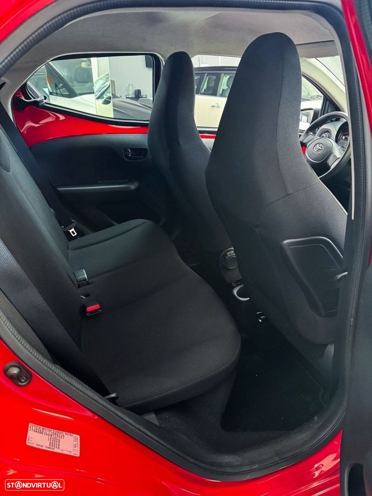 Toyota Aygo 1.0 X-Play - 15