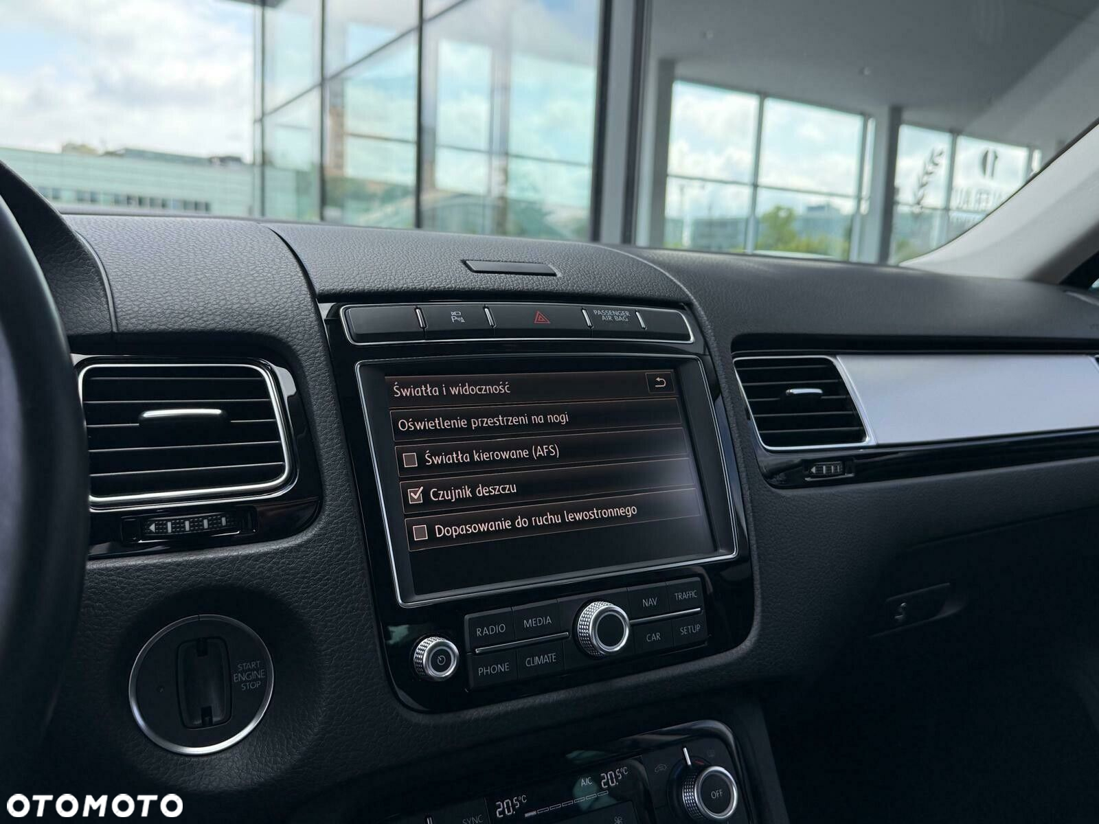 Volkswagen Touareg - 20