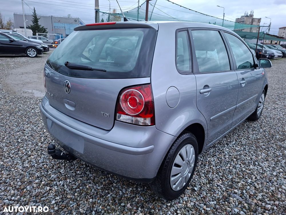 Volkswagen Polo - 2