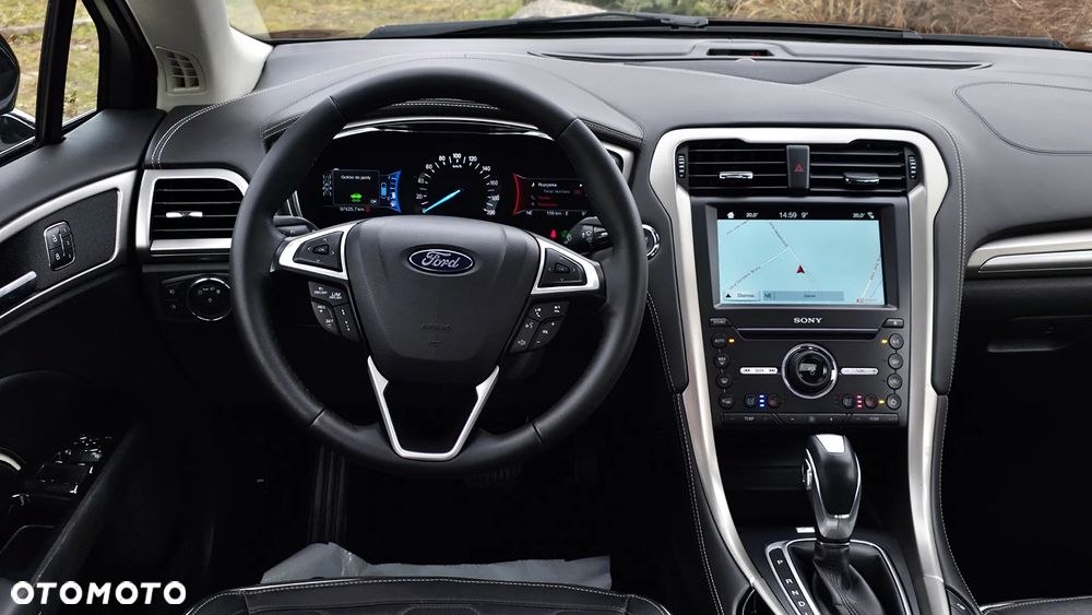 Ford Mondeo - 22
