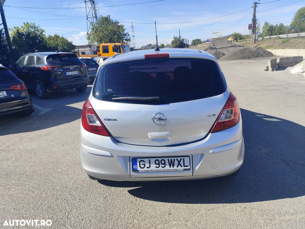 Opel Corsa 1.3 CDTI Cosmo - 9