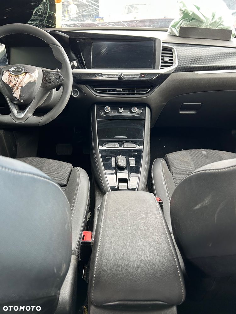 Opel Crossland X - 23