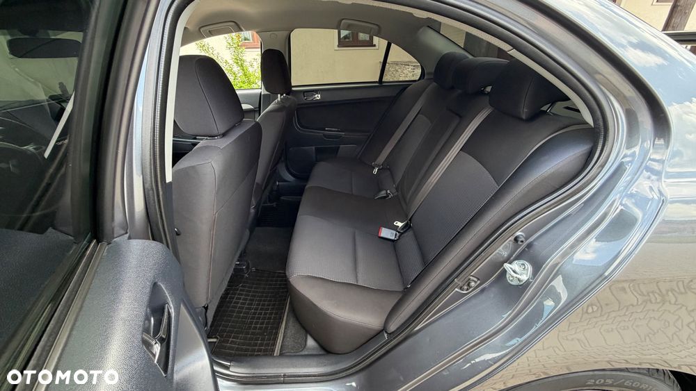 Mitsubishi Lancer 1.8 Instyle NAVI - 27