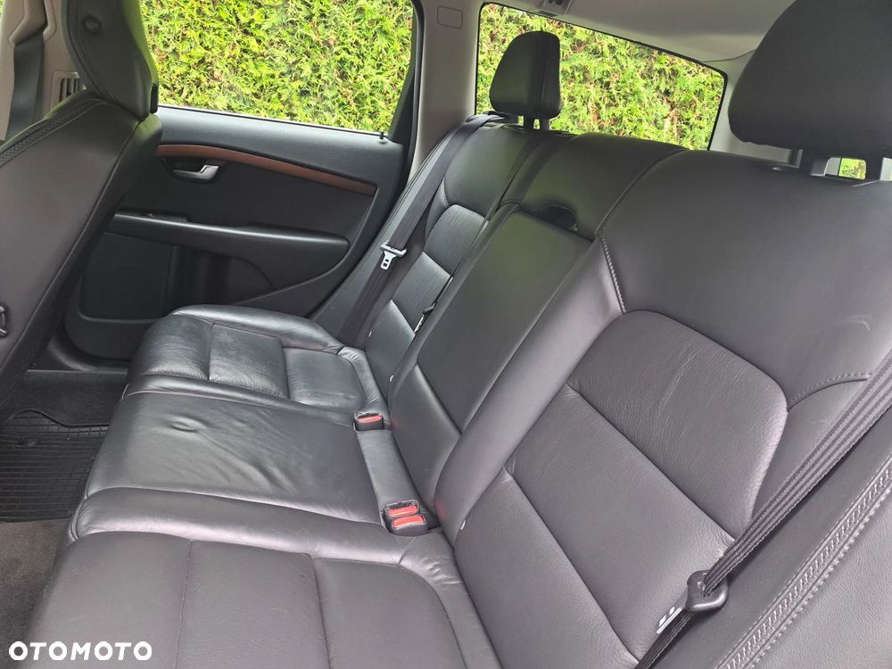 Volvo XC 70 - 18