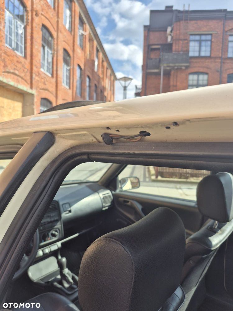 Volkswagen Passat 1.9 TDI CL - 12