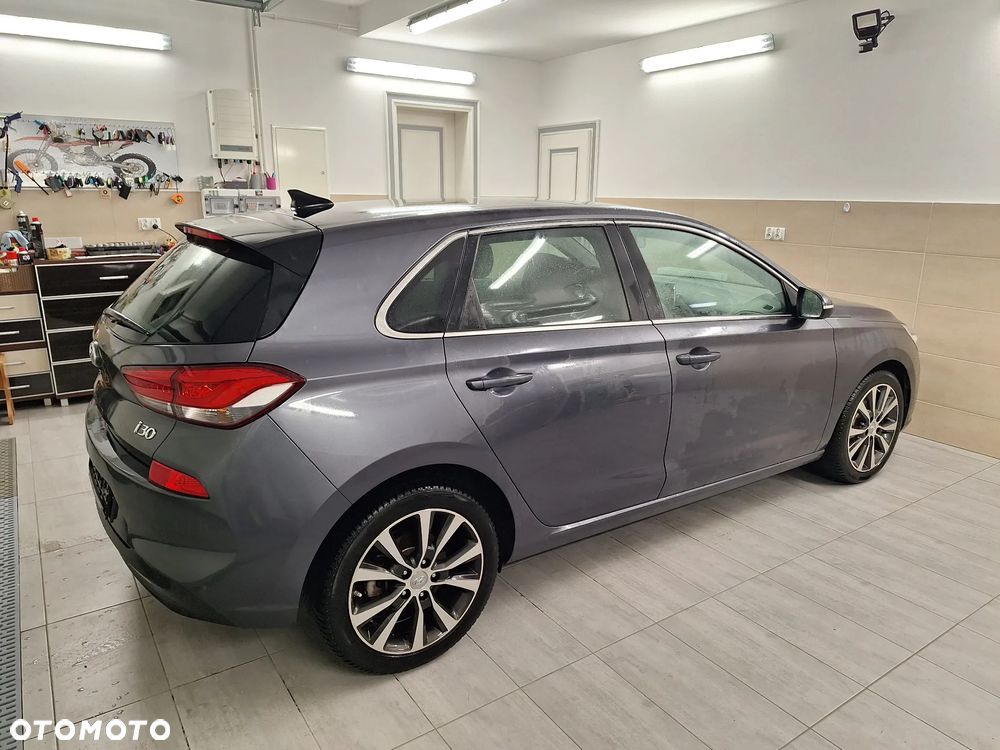 Hyundai i30 1.4 T-GDI Premium - 9