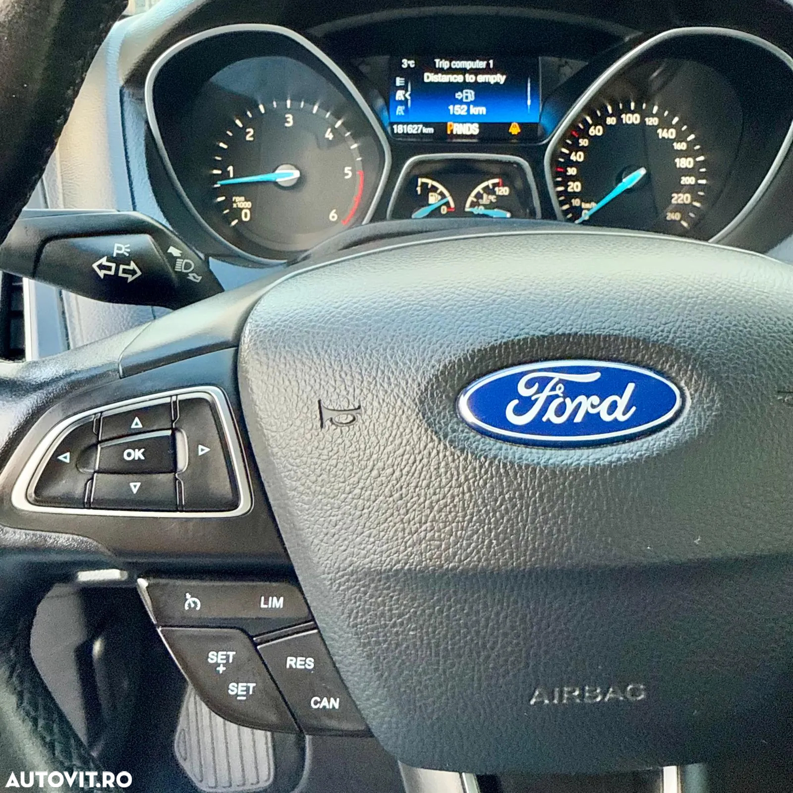 Ford Focus 1.5 EcoBlue Start-Stopp-System Aut. TITANIUM - 22