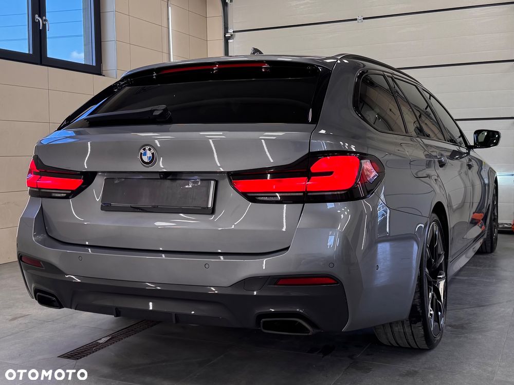 BMW Seria 5 530d xDrive mHEV M Sport sport - 12