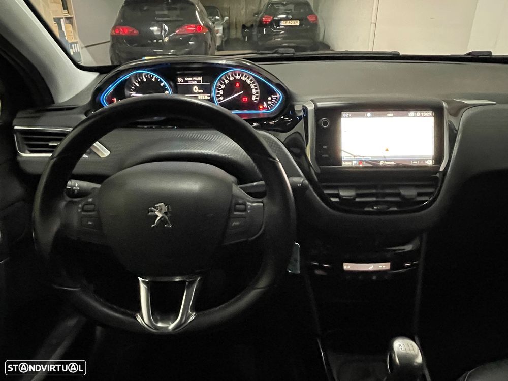 Peugeot 2008 PureTech 130 Stop&Start Allure - 23