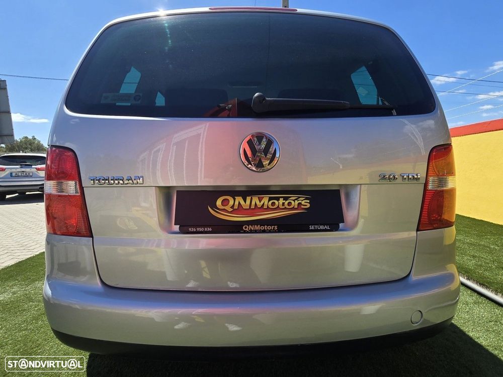VW Touran 2.0 TDI Blue.Highline 7L - 6