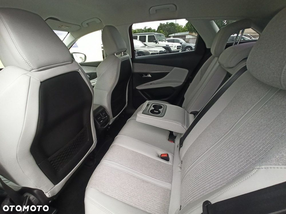Peugeot 3008 1.2 PureTech GPF Allure S&S EAT8 - 8