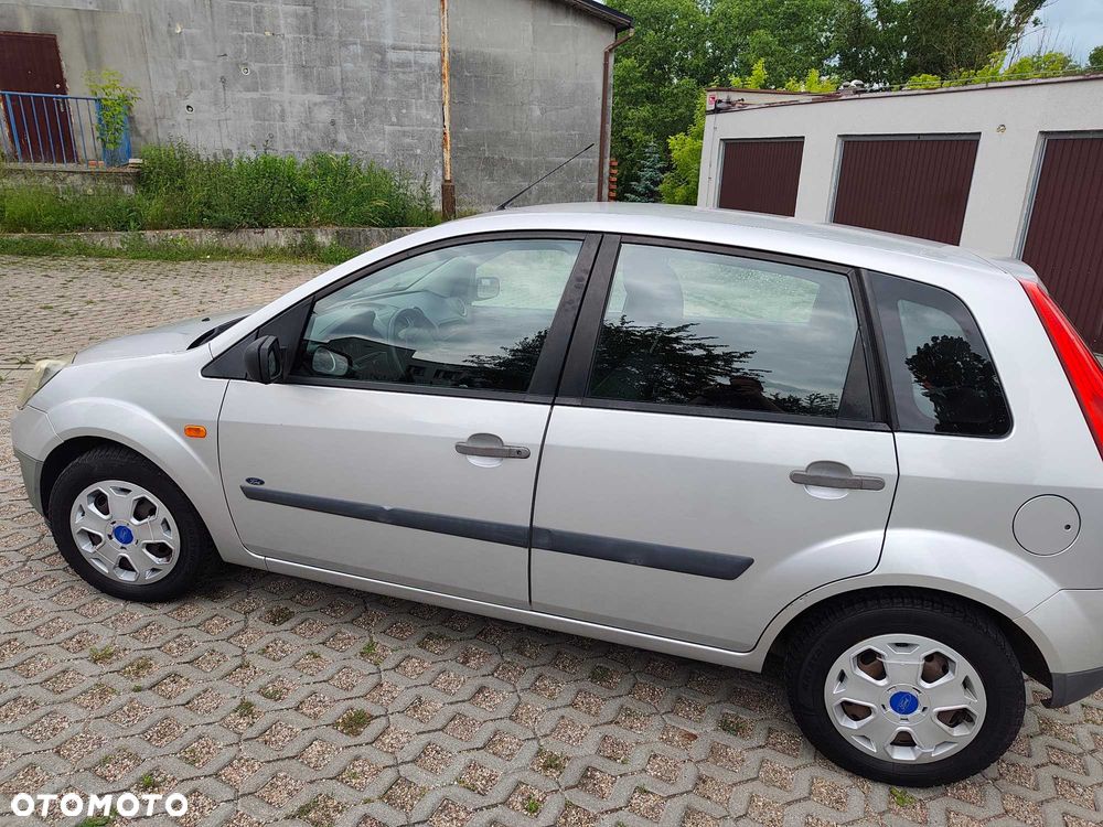Ford Inny - 2