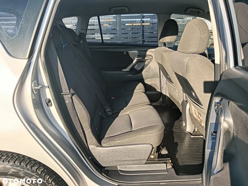 Toyota Verso 2.0 D-4D Sol SW 7os - 6