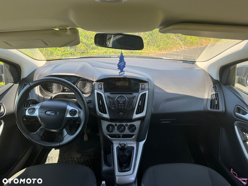 Ford Focus 1.6 Trend - 5