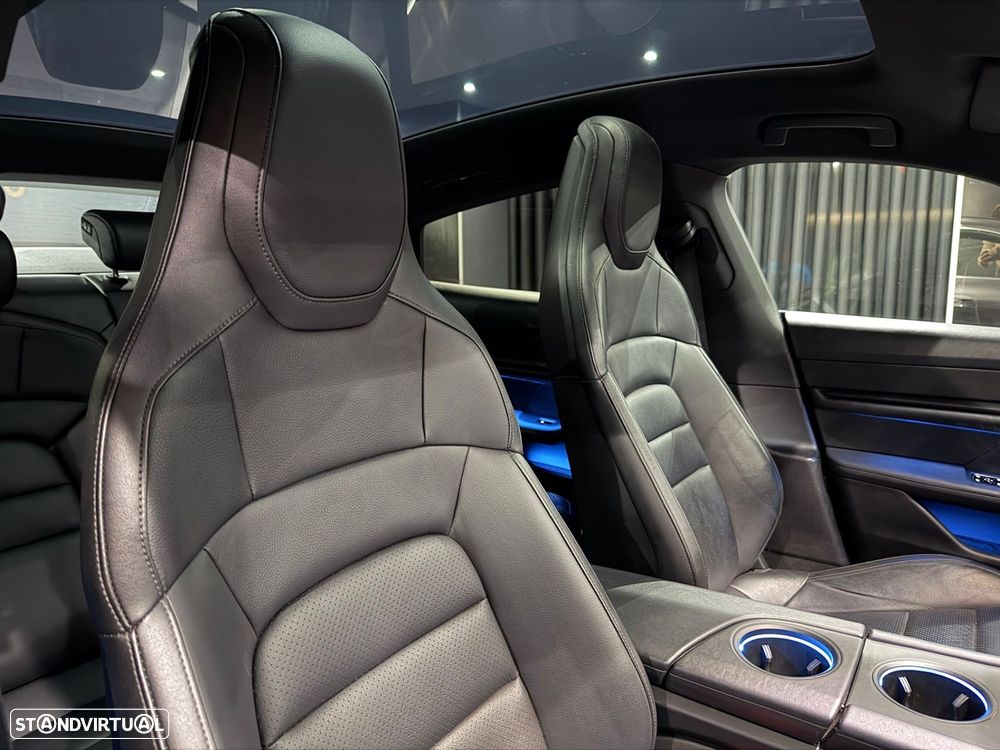 Porsche Taycan 4 - 37