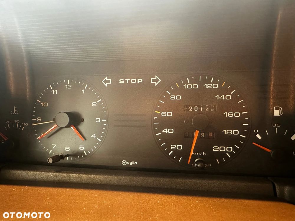Peugeot 405 1.6 GL - 12