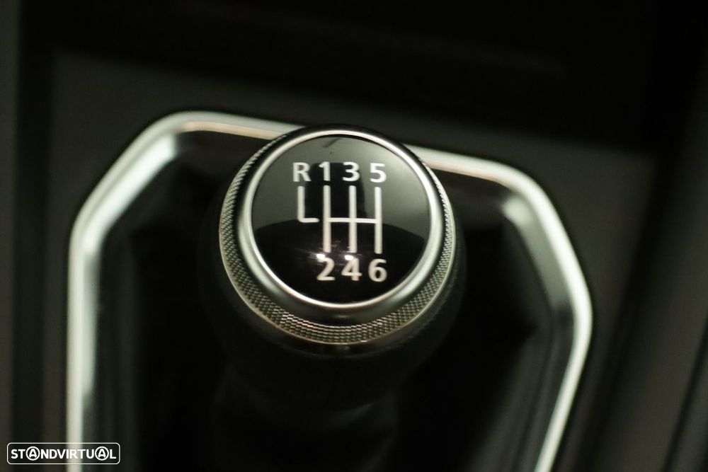 Mitsubishi Colt 1.0 MPI-T Invite - 13