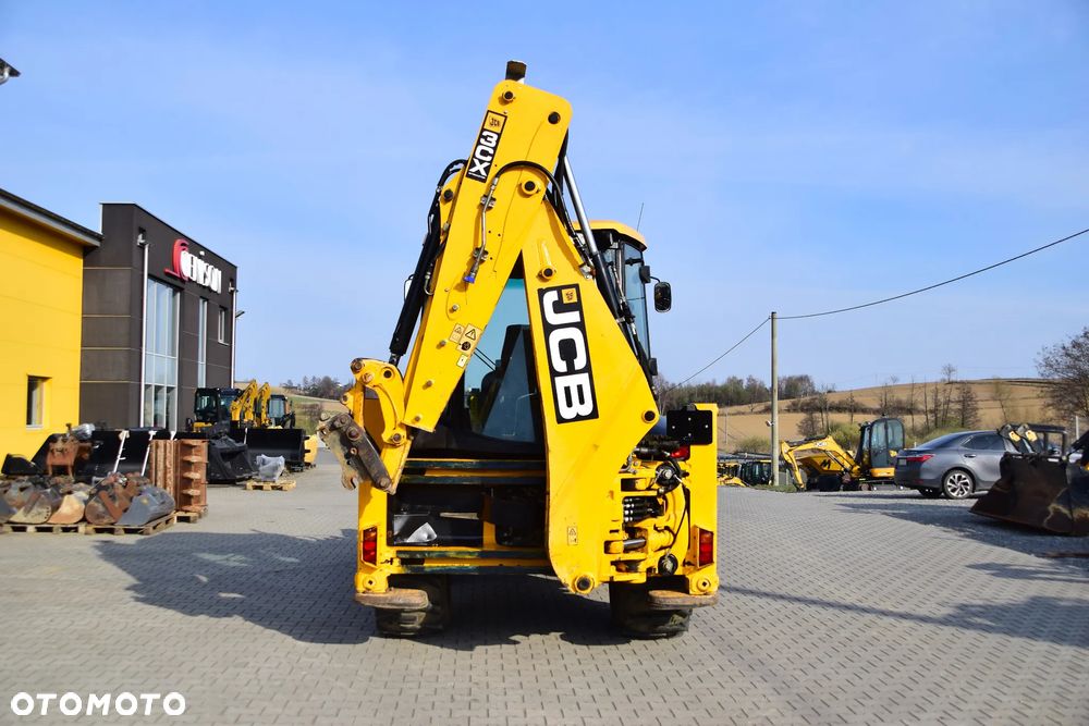 JCB 3CX Sitemaster TURBO 4x4 - 8