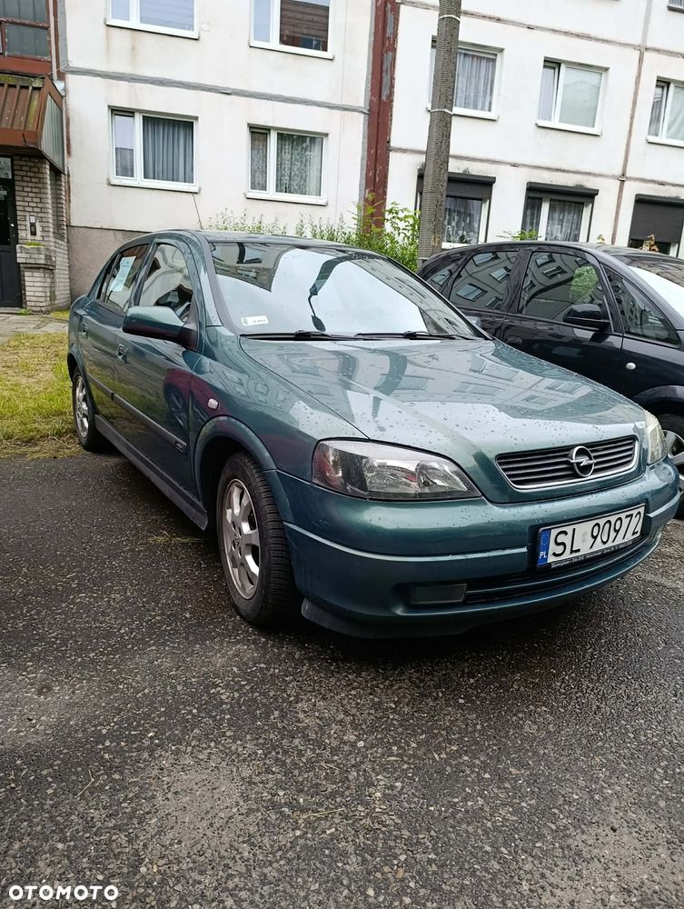 Opel Astra - 1