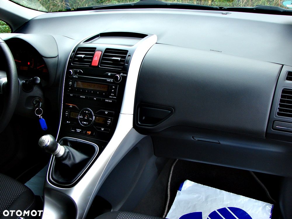 Toyota Auris 1.6 Sol - 20