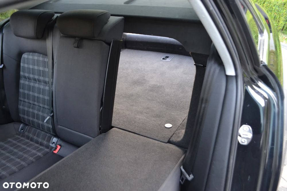Audi A4 Limousine - 22