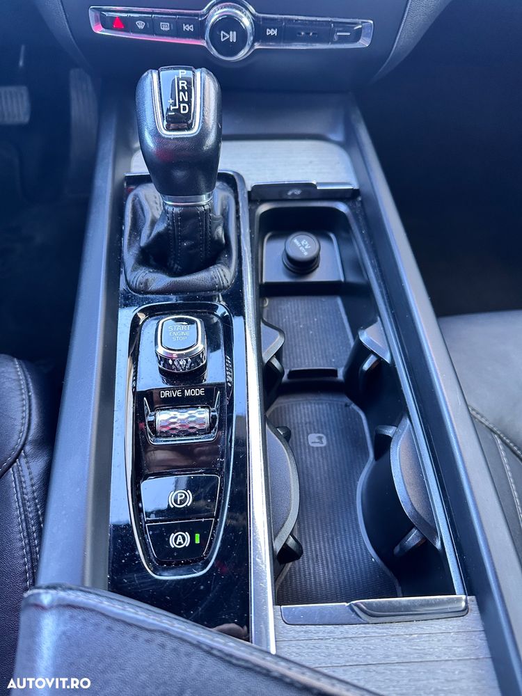 Volvo V60 T5 Geartronic Momentum - 27