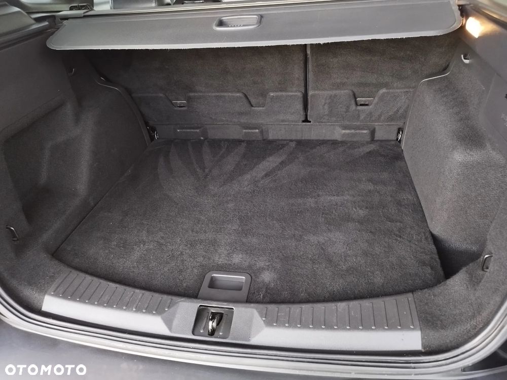 Ford Kuga 2.0 TDCi 4x4 Titanium - 30