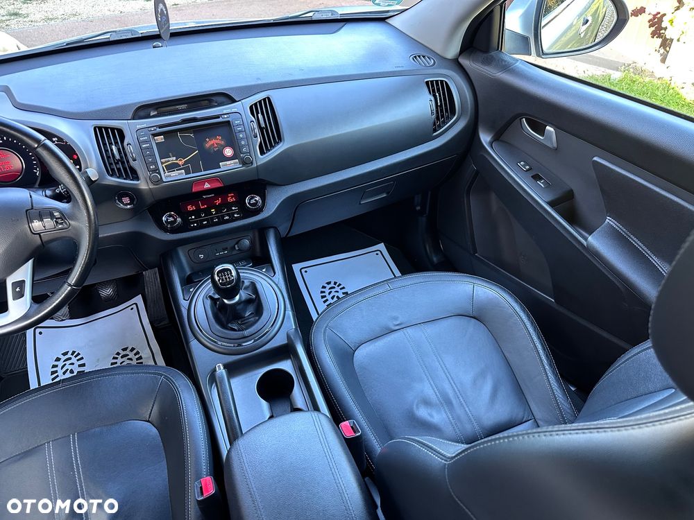 Kia Sportage 1.7 CRDI 2WD ISG Dream-Team Edition - 25