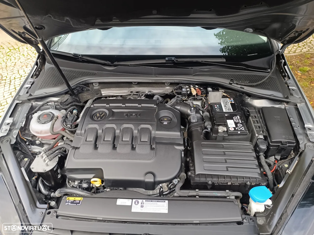VW Golf 1.6 TDI Confortline - 36
