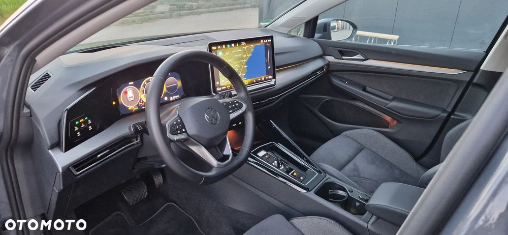 Volkswagen Golf 1.5 eTSI OPF DSG Style - 6