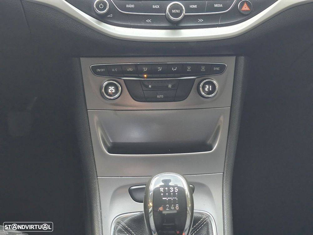 Opel Astra 1.6 CDTI Dynamic S/S - 9