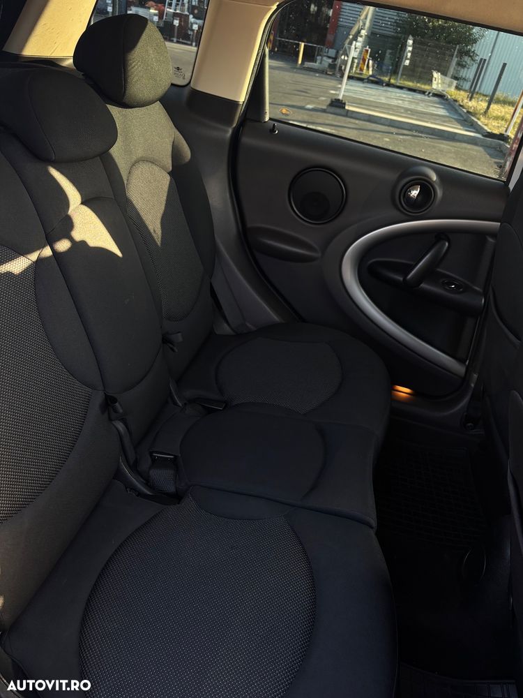 Mini Countryman One D - 13
