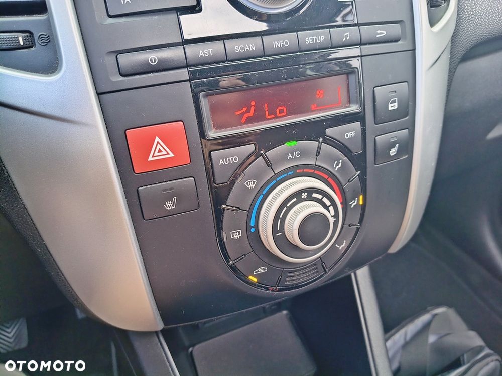 Kia Venga 1.6 CVVT Spirit - 25