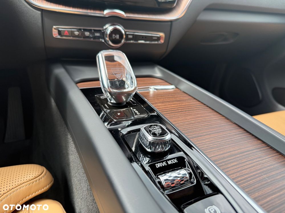 Volvo XC 60 B4 B Inscription - 31