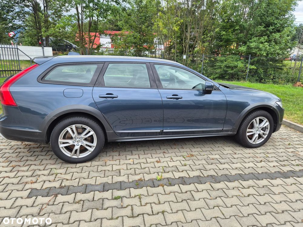 Volvo V90 Cross Country D4 AWD - 2