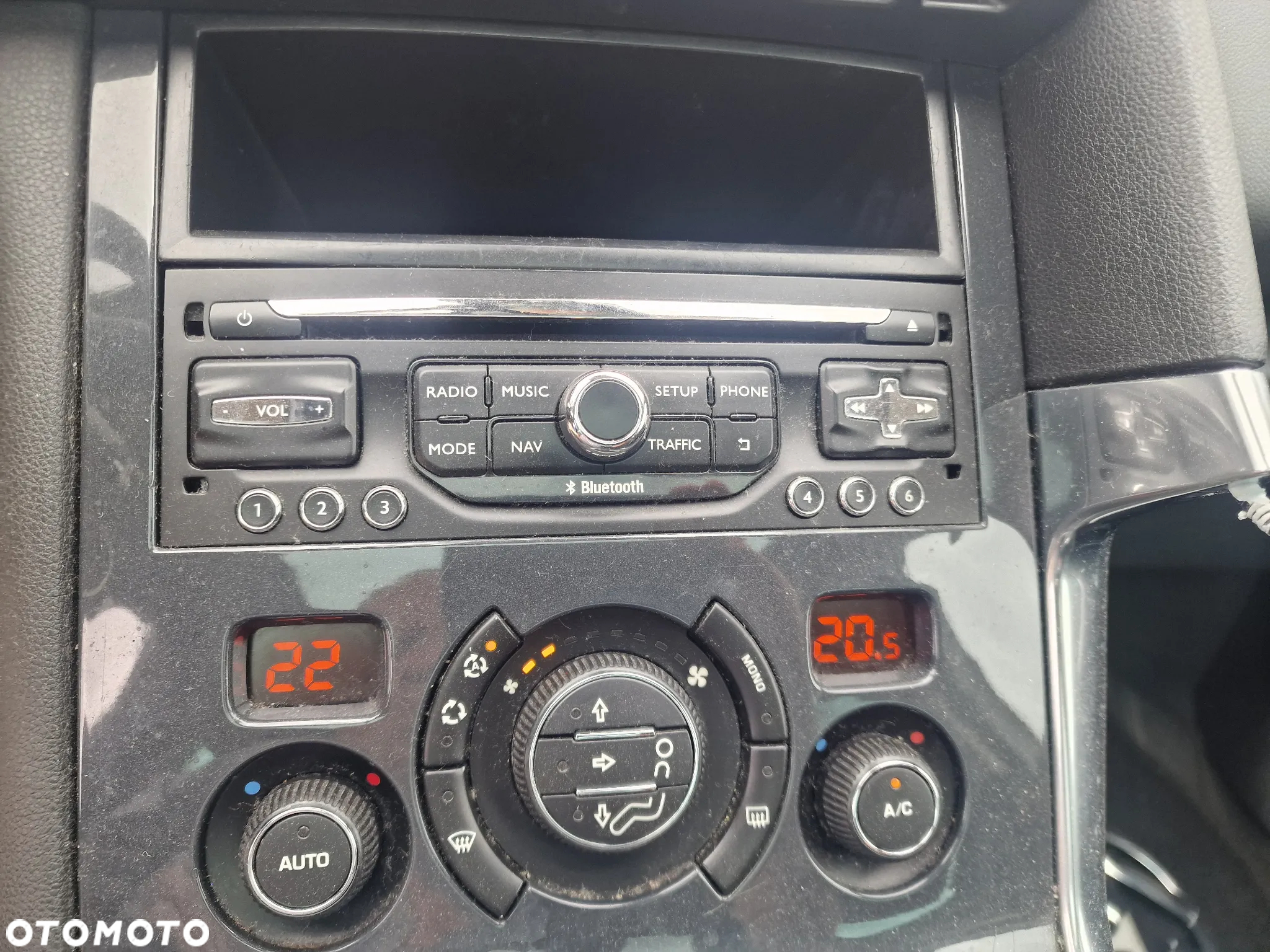 Peugeot 3008 HDi FAP 110 Roland Garros - 19