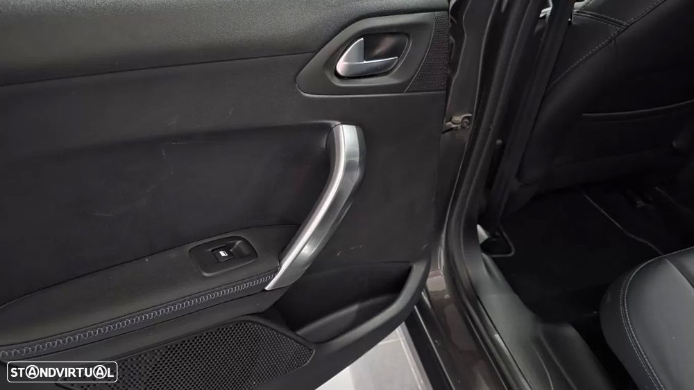 Peugeot 2008 PureTech 110 Stop&Start EAT6 Crossway - 18