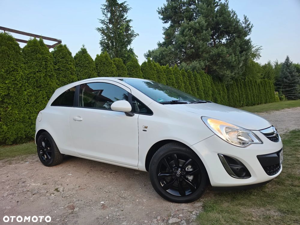 Opel Corsa 1.4 16V Graphite - 11