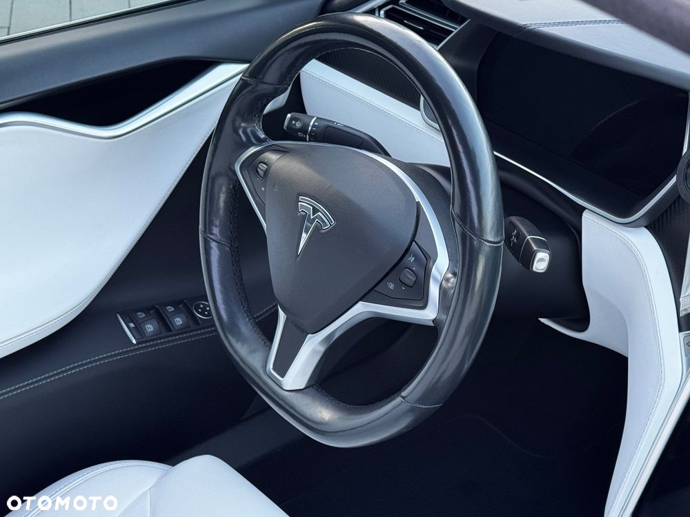 Tesla Model S Long Range Plus - 26